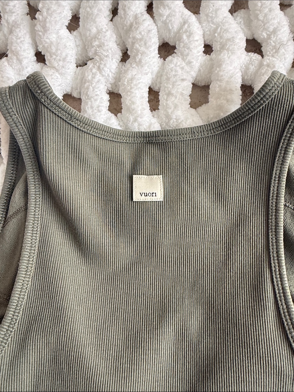 Vuori Pose Ribbed Tank Green Size L - Picture 5 of 5
